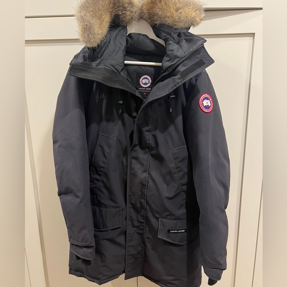 Canada Goose Men's Parka, Navy, size Large!